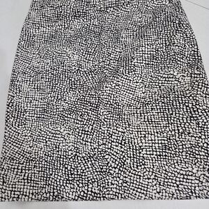 Banana Republic Black and White Textured Pencil Skirt